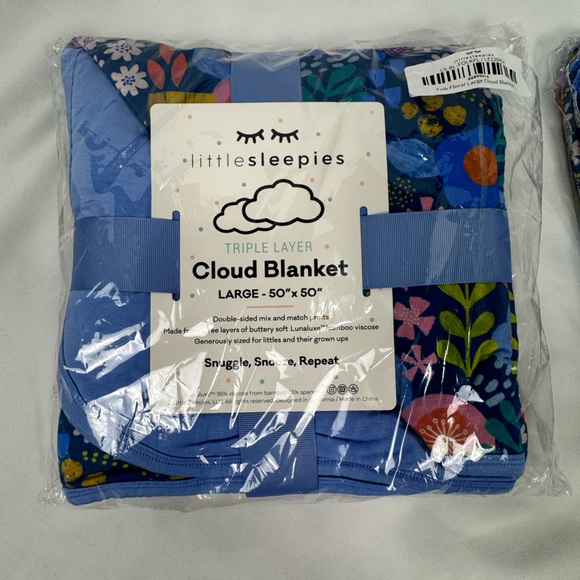Little Sleepies Folk Floral Large Cloud Blanket - Picture 4 of 8